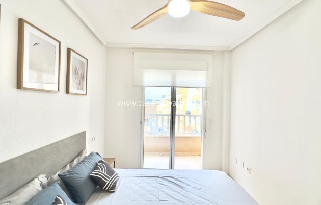 Resale - Apartment / flat - Torrevieja - Center