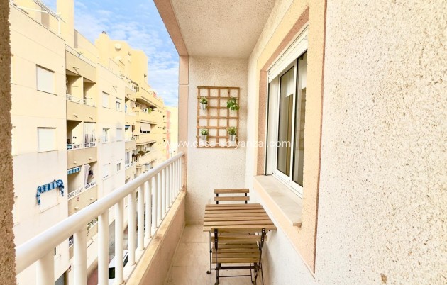 Resale - Apartment / flat - Torrevieja - Center