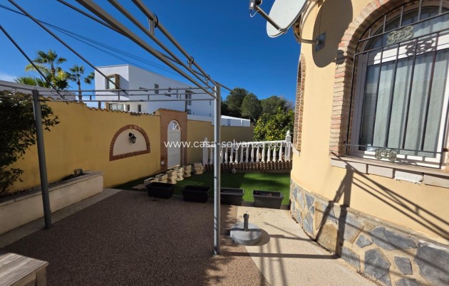 Resale - Villa - Orihuela Costa - Villamartín