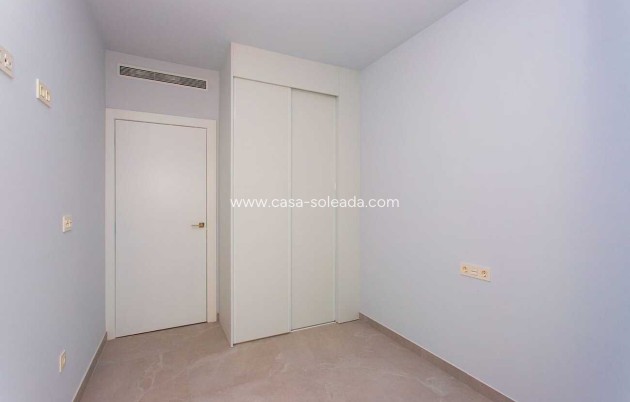 Wiederverkauf - Wohnung - Torrevieja - Center