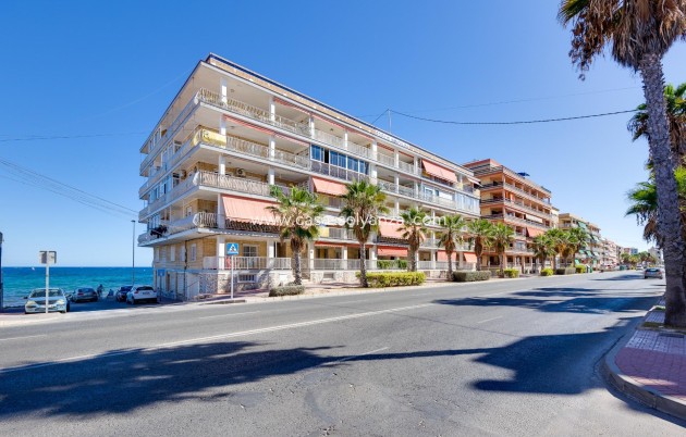 Resale - Apartment / flat - Torrevieja - Playa De Los Naufragos