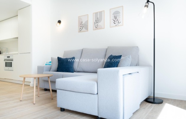 Resale - Apartment / flat - Torrevieja - Punta Prima