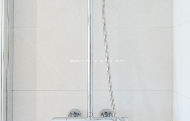 Resale - Apartment / flat - Torrevieja - Punta Prima