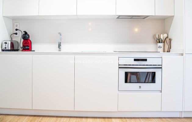 Resale - Apartment / flat - Torrevieja - Punta Prima