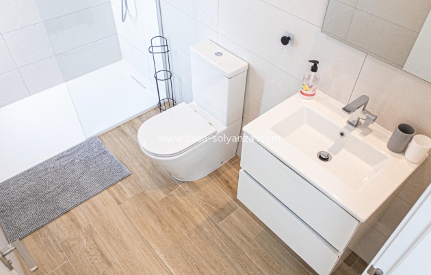 Resale - Apartment / flat - Torrevieja - Punta Prima