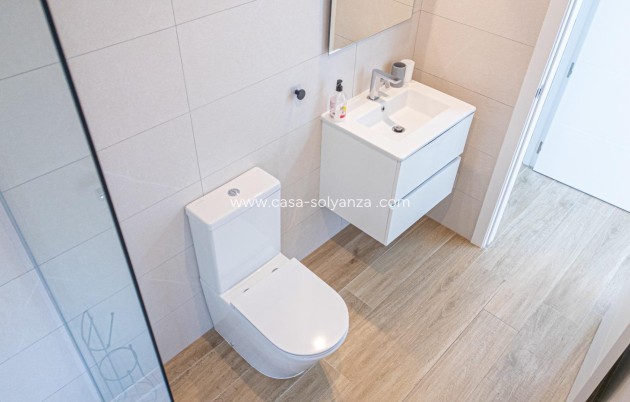 Resale - Apartment / flat - Torrevieja - Punta Prima