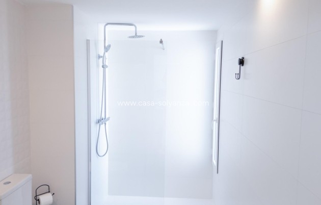 Resale - Apartment / flat - Torrevieja - Punta Prima