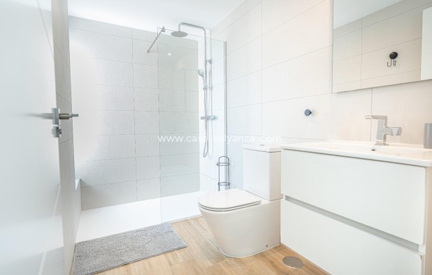 Resale - Apartment / flat - Torrevieja - Punta Prima