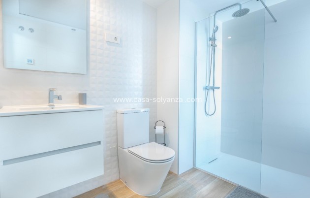 Resale - Apartment / flat - Torrevieja - Punta Prima