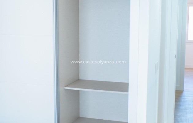 Resale - Apartment / flat - Torrevieja - Punta Prima