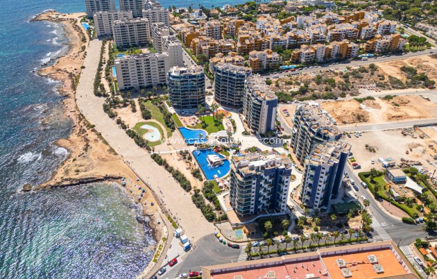 Resale - Apartment / flat - Torrevieja - Punta Prima