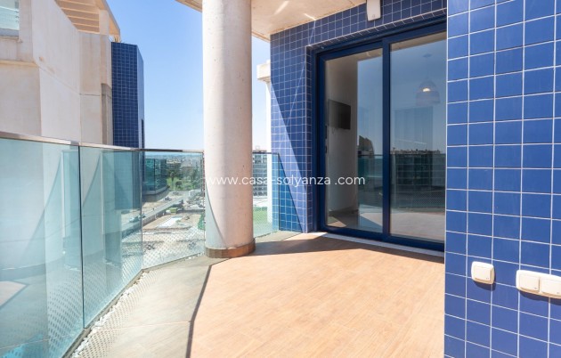 Resale - Apartment / flat - Torrevieja - Punta Prima