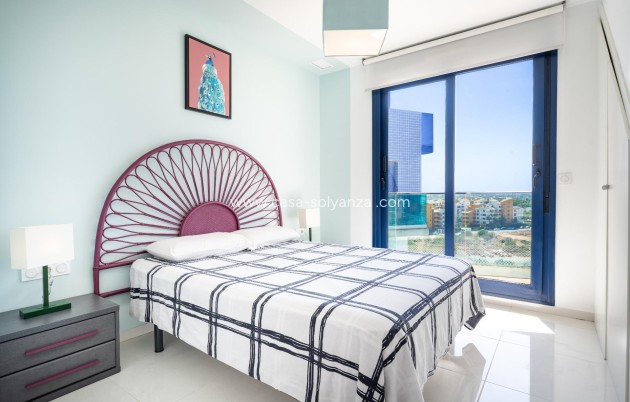 Resale - Apartment / flat - Torrevieja - Punta Prima