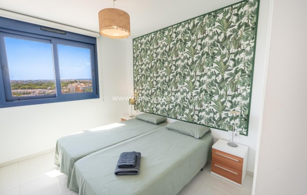 Resale - Apartment / flat - Torrevieja - Punta Prima