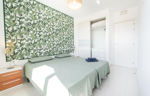 Resale - Apartment / flat - Torrevieja - Punta Prima