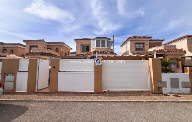 Resale - Villa - Detached - Guardamar del Segura - El Raso