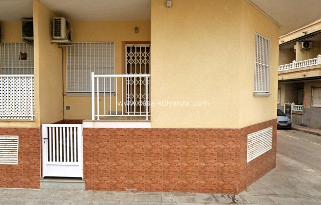 Resale - Apartment / flat - Torrevieja - Playa de los Locos