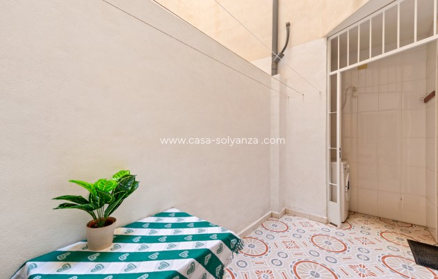 Resale - Apartment / flat - Torrevieja - PARQUE DE LAS NACIONES