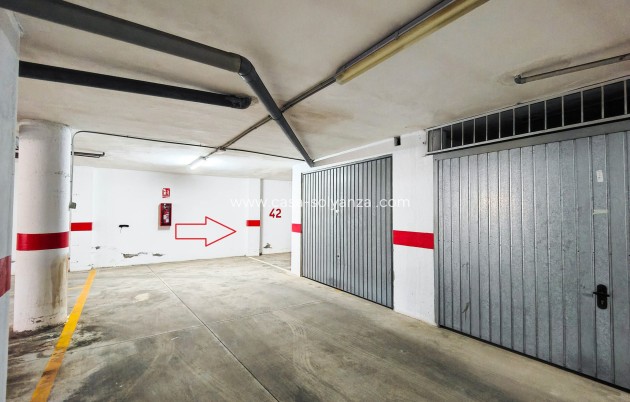 Resale - Garage - Torrevieja