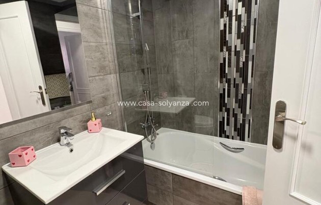 Resale - Apartment / flat - Playa Flamenca - Costa Blanca