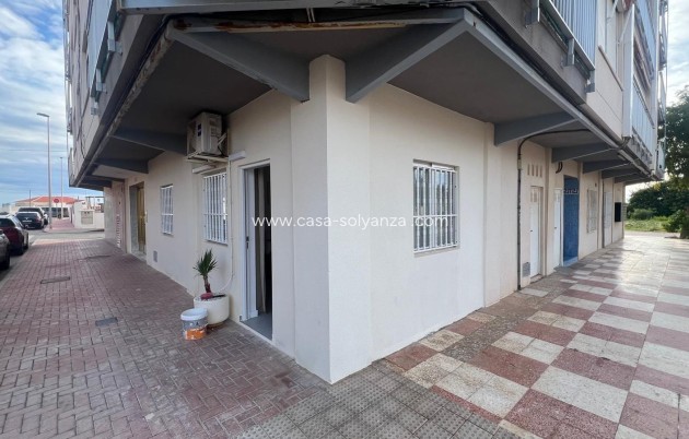 Resale - Apartment / flat - Torrevieja - Zona Los Frutales