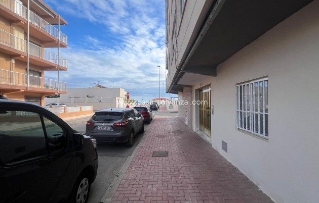 Resale - Apartment / flat - Torrevieja - Zona Los Frutales