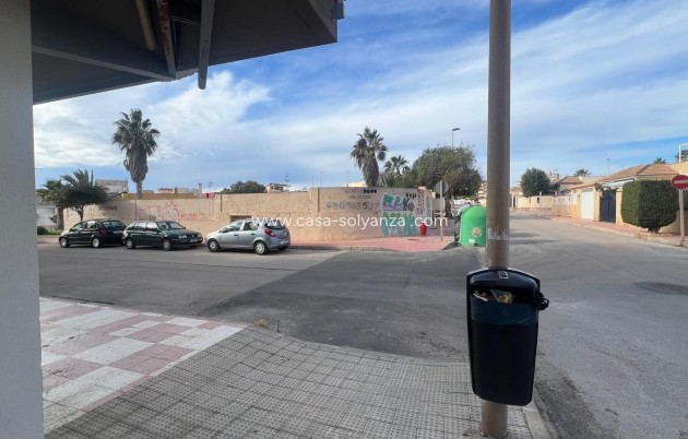 Resale - Apartment / flat - Torrevieja - Zona Los Frutales