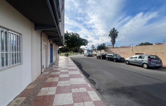 Resale - Apartment / flat - Torrevieja - Zona Los Frutales
