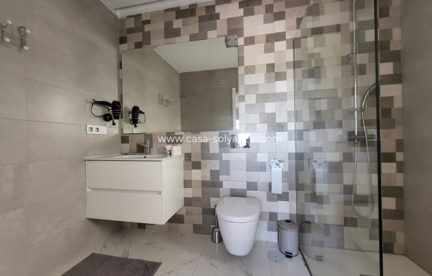 Resale - Villa - Orihuela Costa - Costa Blanca