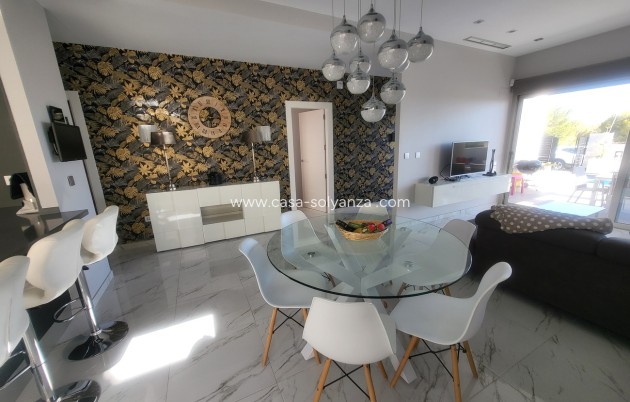 Resale - Villa - Orihuela Costa - Costa Blanca