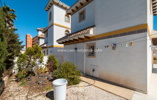 Resale - Villa - Torrevieja - La Mata