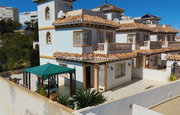 Resale - Villa - Torrevieja - La Mata