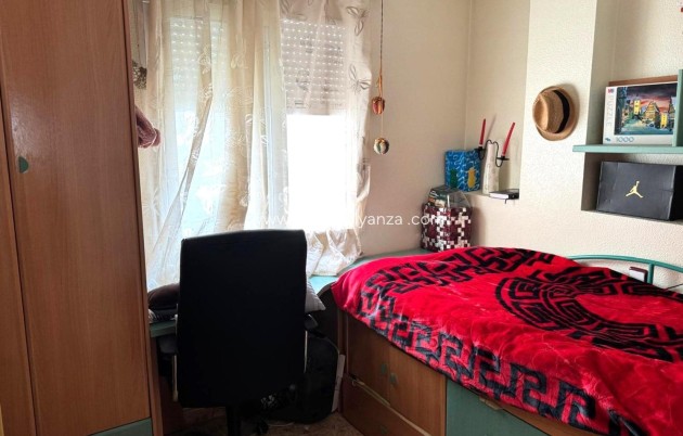 Resale - Apartment / flat - Torrevieja - Center