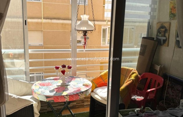 Resale - Apartment / flat - Torrevieja - Center