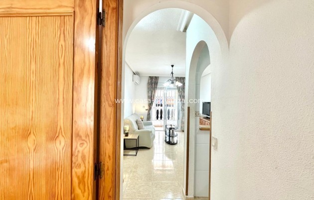 Resale - Apartment / flat - Torrevieja - Center