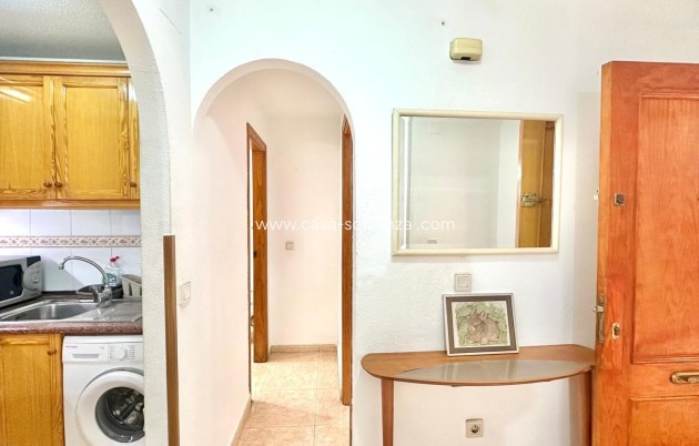 Resale - Apartment / flat - Torrevieja - Center