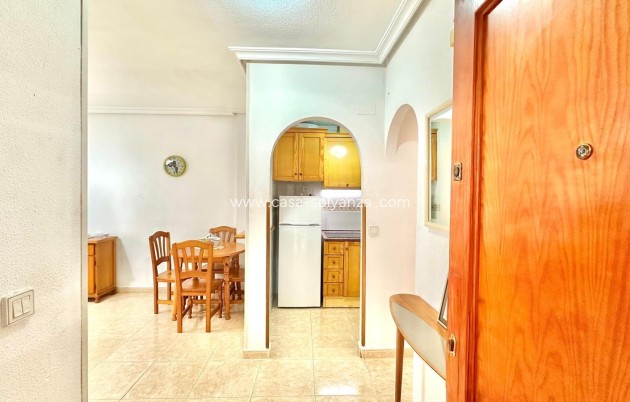 Resale - Apartment / flat - Torrevieja - Center