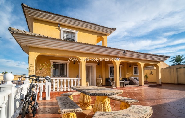 Resale - Villa - Torrevieja - LOS BALCONES - LOS ALTOS