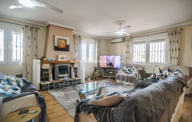 Resale - Villa - Torrevieja - LOS BALCONES - LOS ALTOS