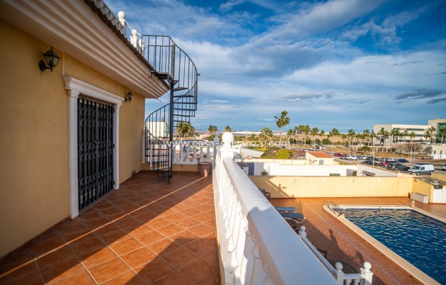 Resale - Villa - Torrevieja - LOS BALCONES - LOS ALTOS