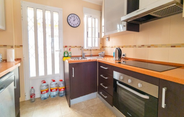 Resale - Villa - Torrevieja - La Mata