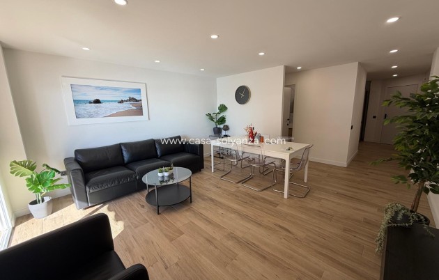 Resale - Apartment / flat - Torrevieja - Playa del Acequión