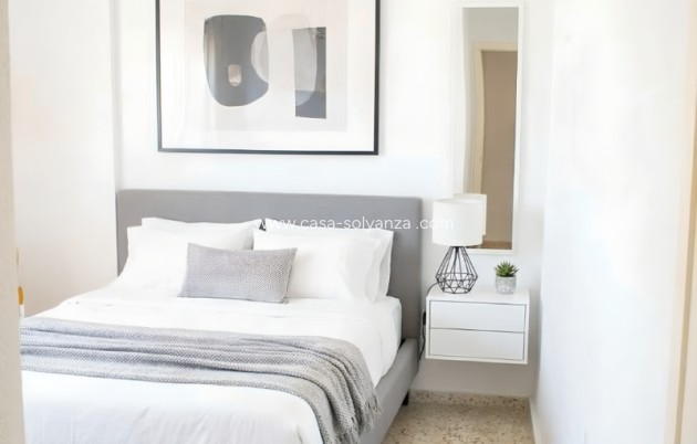 Herverkoop - Appartement / flat - Torrevieja - Playa del Cura