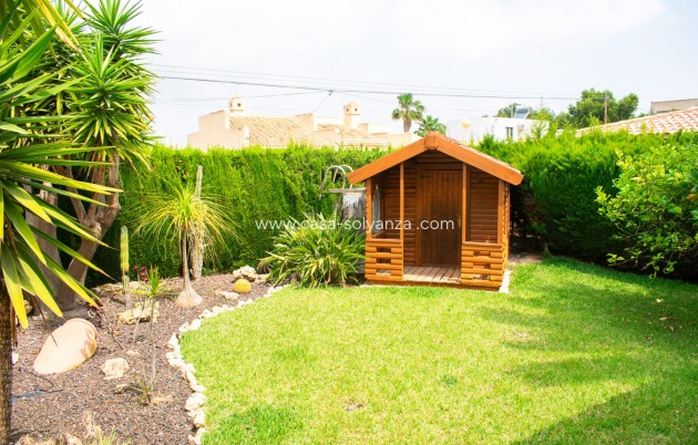 Resale - Villa / Semi detached - Orihuela Costa - MUY CERCA DE LA PLAYA