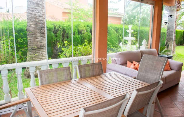 Resale - Villa / Semi detached - Orihuela Costa - MUY CERCA DE LA PLAYA