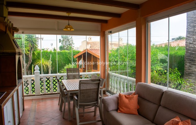 Resale - Villa / Semi detached - Orihuela Costa - MUY CERCA DE LA PLAYA