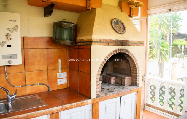 Resale - Villa / Semi detached - Orihuela Costa - MUY CERCA DE LA PLAYA