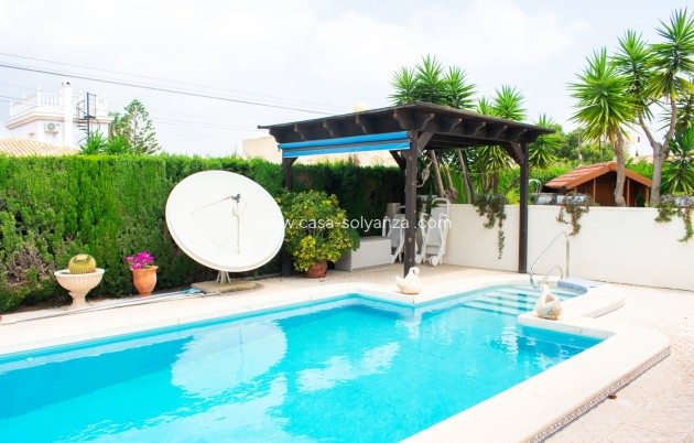 Resale - Villa / Semi detached - Orihuela Costa - MUY CERCA DE LA PLAYA