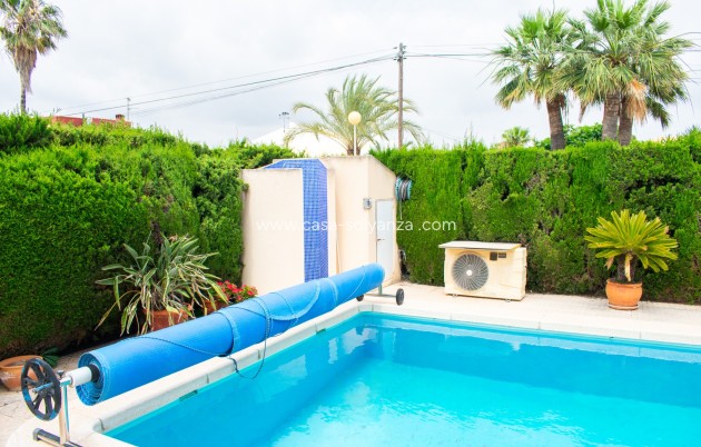 Resale - Villa / Semi detached - Orihuela Costa - MUY CERCA DE LA PLAYA