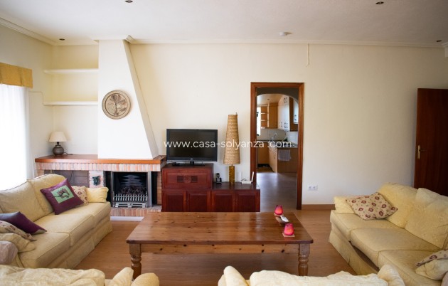 Resale - Villa / Semi detached - Orihuela Costa - MUY CERCA DE LA PLAYA